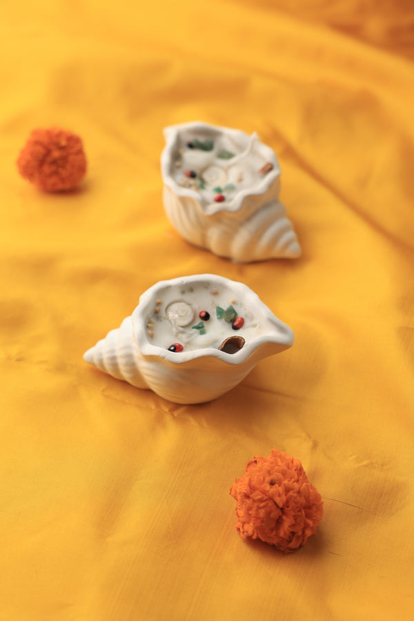 Sacred Conch Prosperity Candle